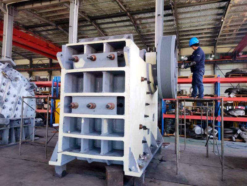 矿石破碎机的种类及其特点