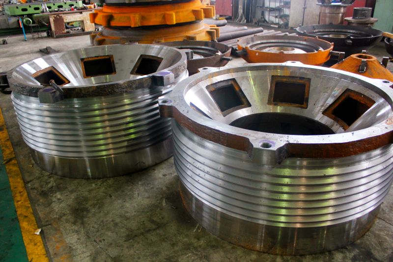 圆锥破碎机易损件详解